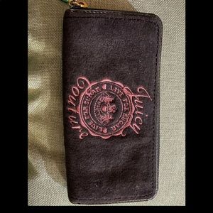 ❌❌ SOLD❌❌JUICY COUTURE navy blue with pink wallet